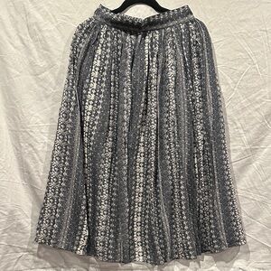 Chic Black and White Patterned Midi Skirt